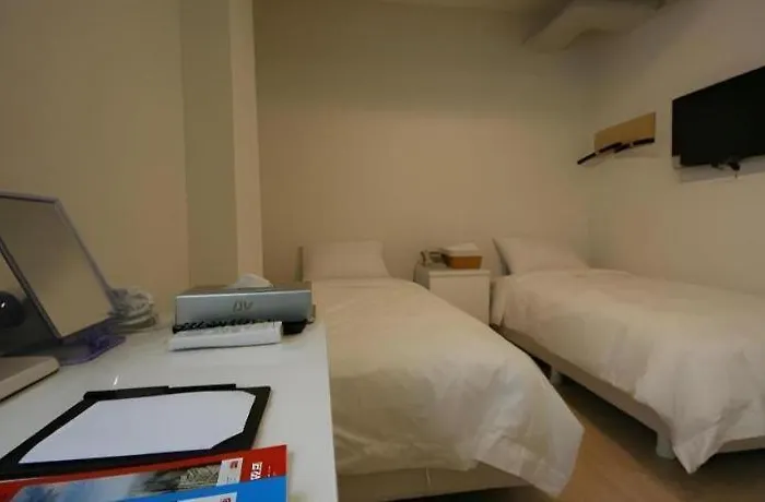 Wons Myeongdong Motel 3*